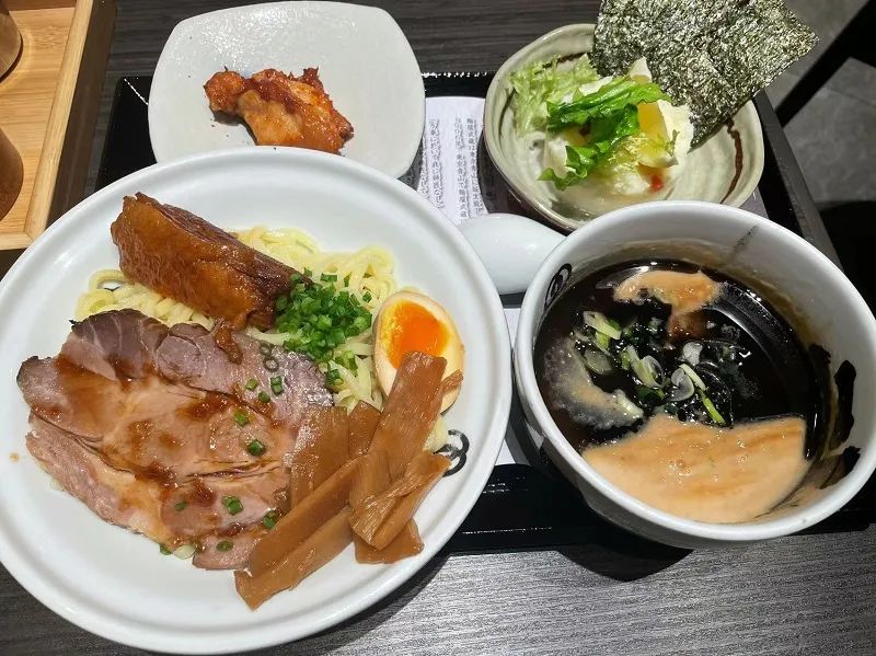 日式拉面鲜美的原因,日式拉面筋道爽滑