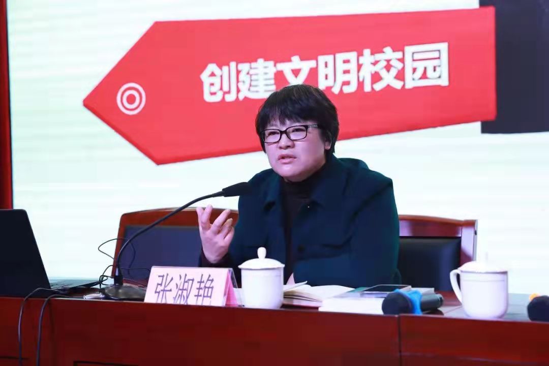 娴︿笢鏂板尯鍝竴涓鏍℃墿鎷涗簡,娴︿笢鑸瘝