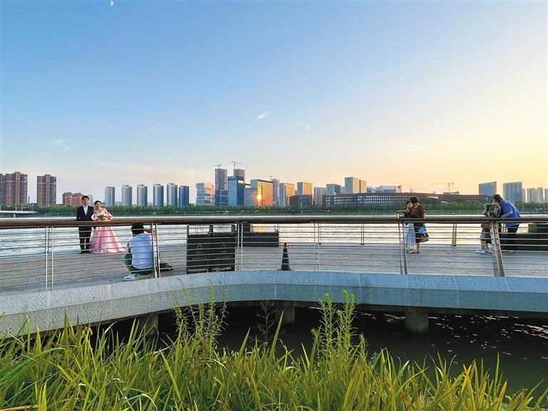 来吧，这里是西安“后海”