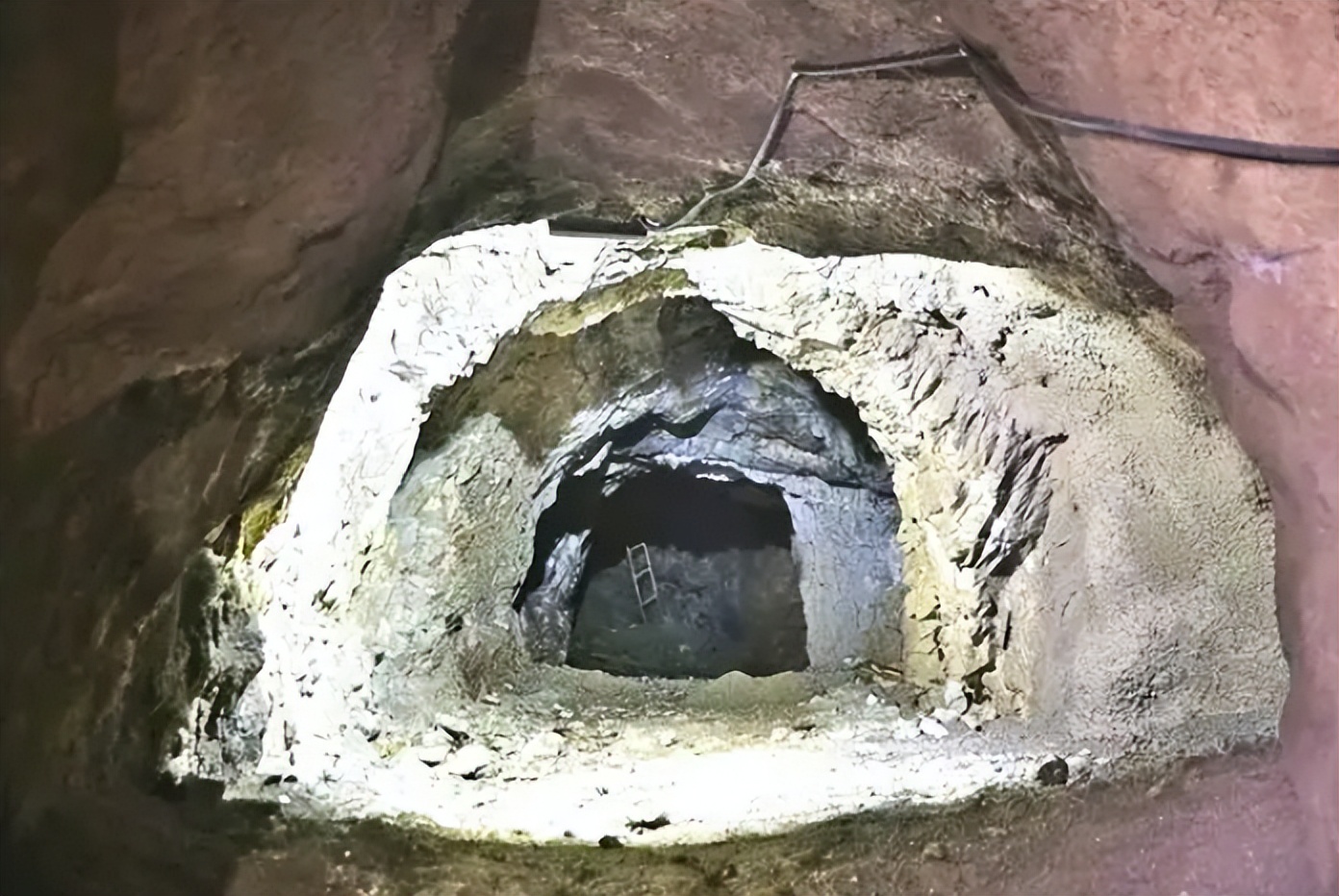 可可托海3号矿坑的秘密,可可托海三号矿坑的背景和地位