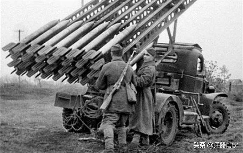 一次齐射,一次齐射96枚导弹