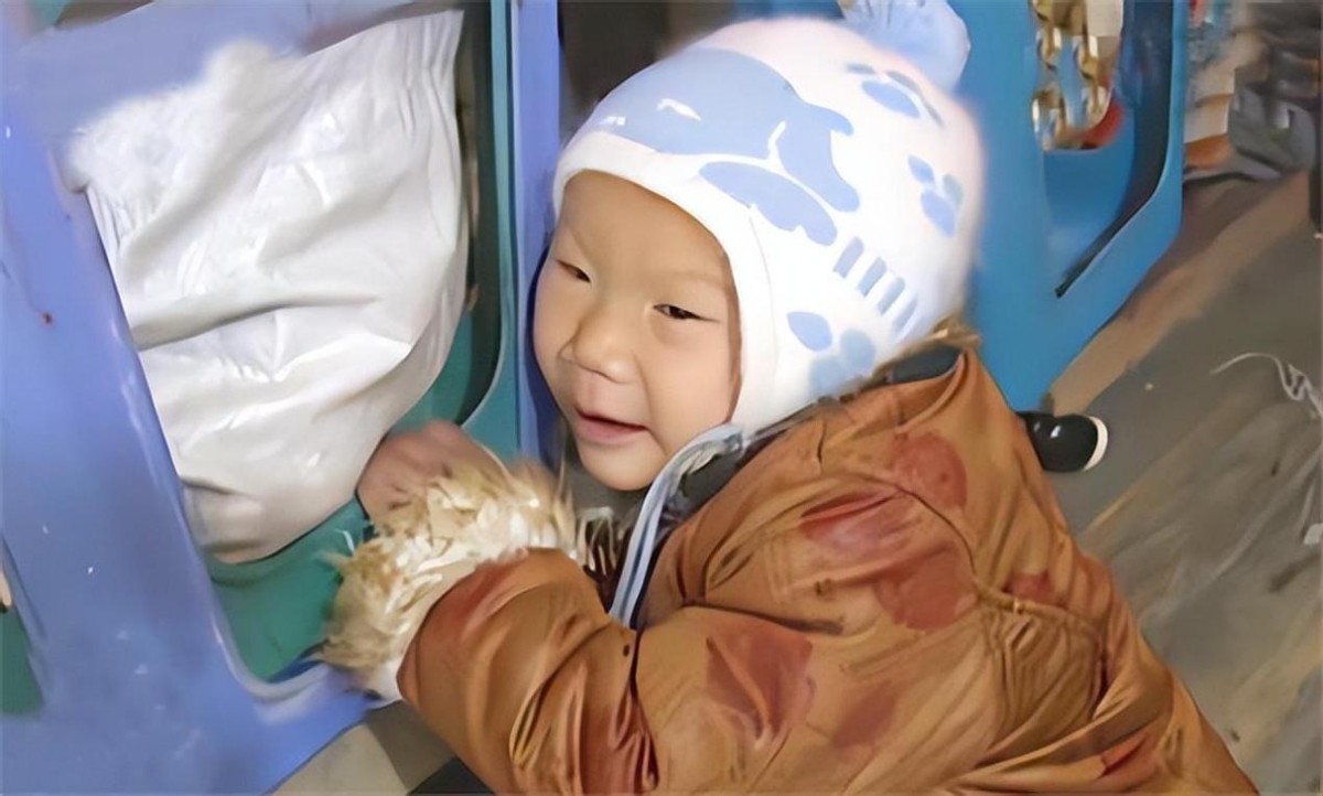 不老女孩曾玉珊现在有多高,花季少女曾玉珊逆生长变孩童