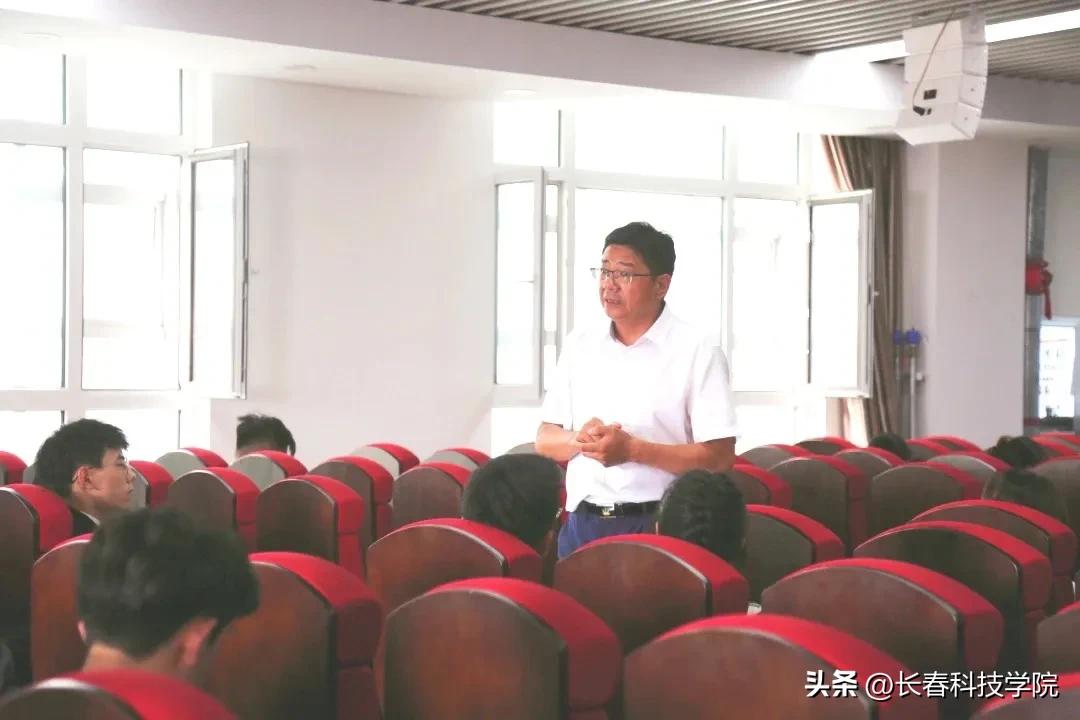 首届互联网大学生创新创业大会,举办互联网大学生创新创业大赛