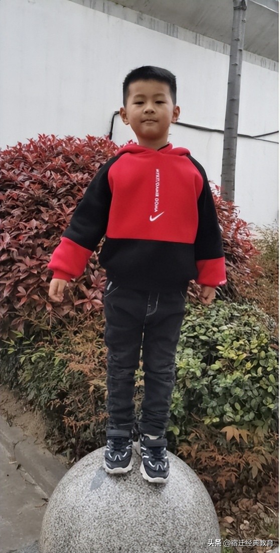 展少年风采构建和谐校园,展少年风采构建美好校园