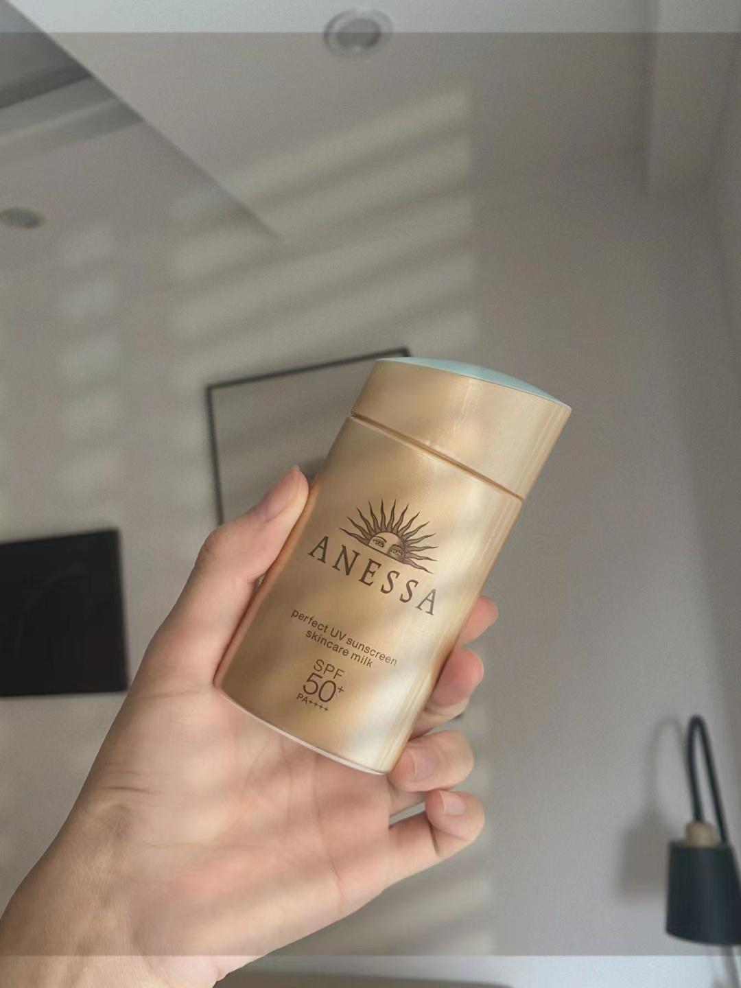 屈臣氏lasuissederm防晒霜怎么样,springsummer防晒霜屈臣氏