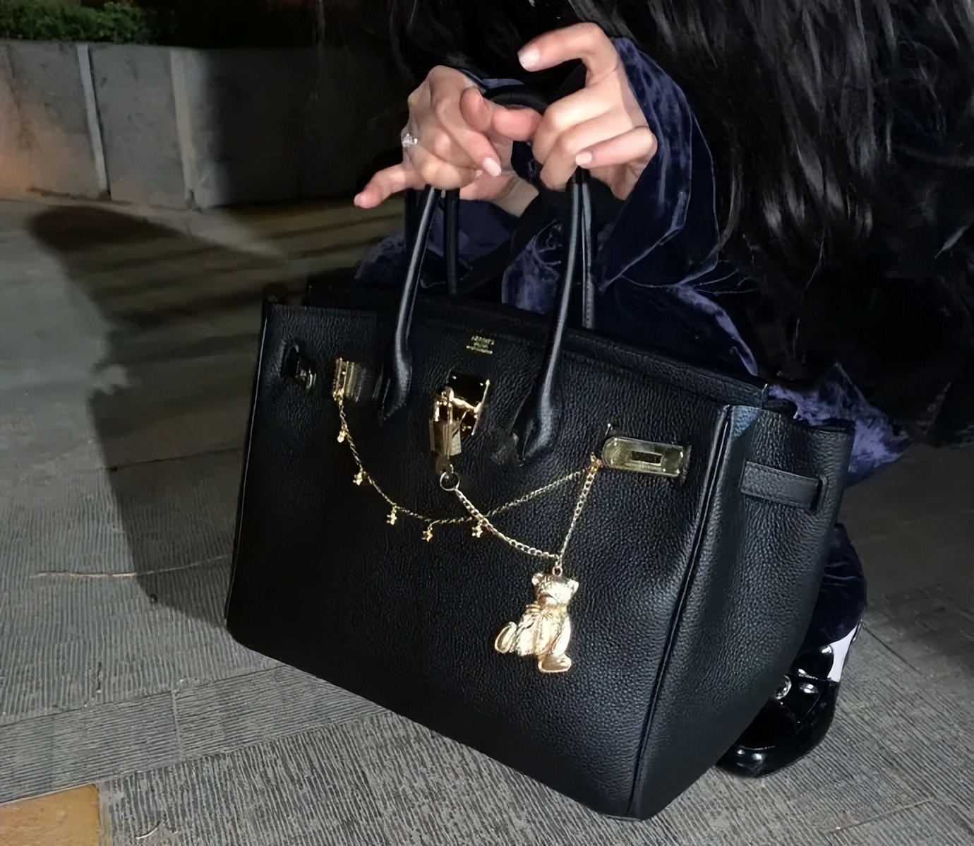 女大学生伪装名媛,女大学生假扮名媛21天完整版