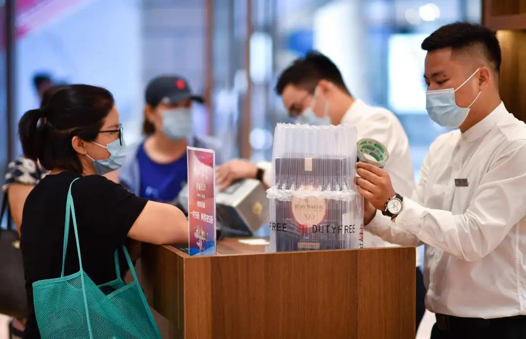 海南免税店代购离岛销售违法吗,三亚免税店代购是真的还是假的