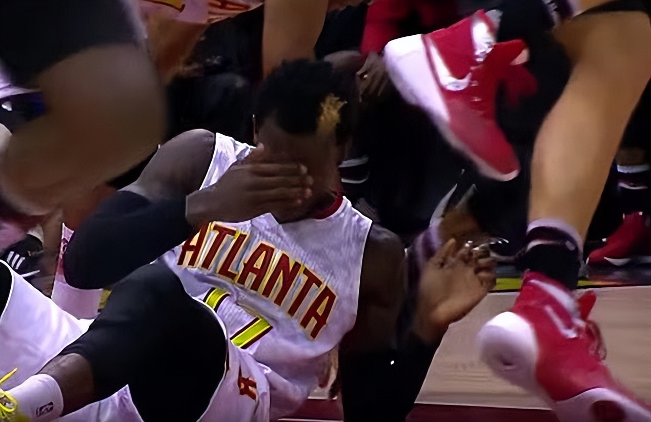 丹尼格林施罗德,丹尼施罗德灰熊