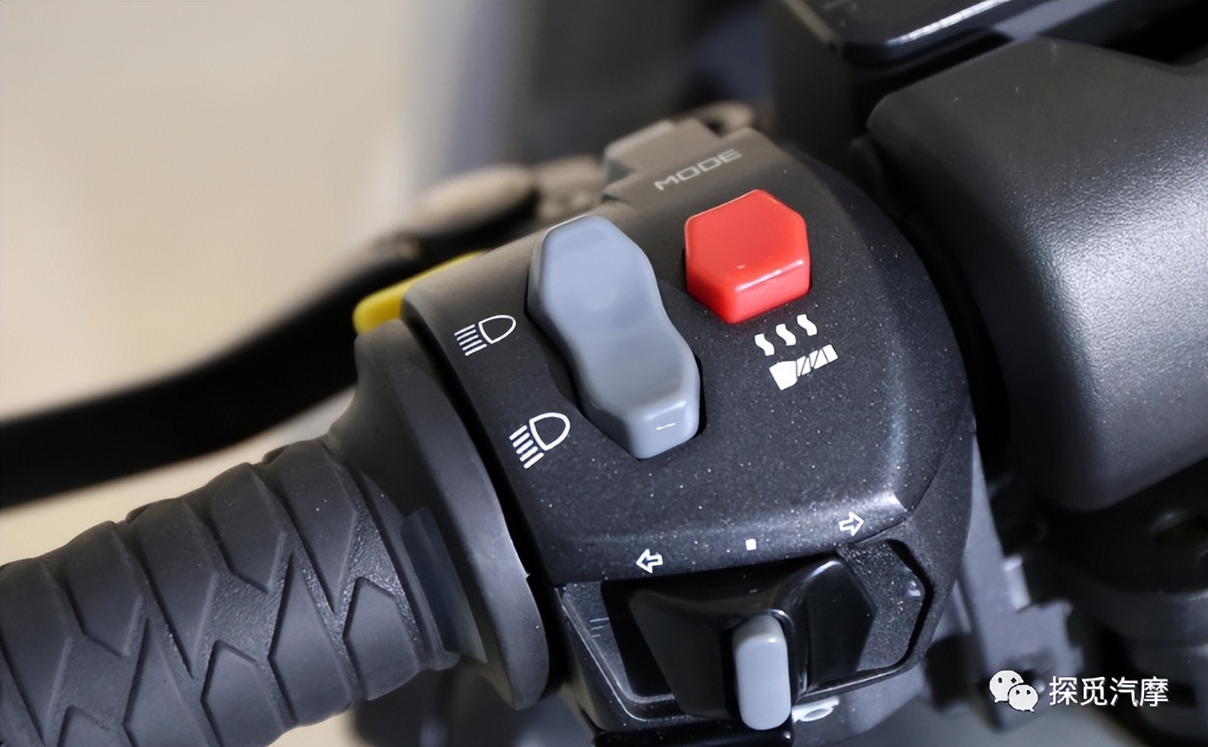 光阳ak550测评视频,光阳ak550测评萝卜报告