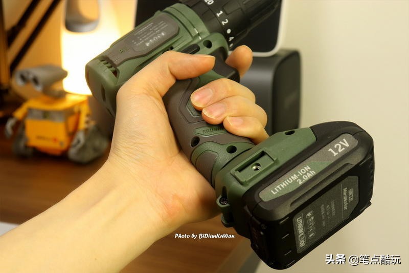 无刷冲击锂电钻好不好,无刷锂电钻多功能冲击钻