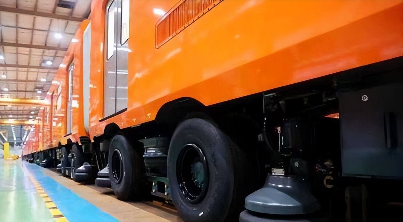 火车轮子是这样制造的,火车皮轮子利用