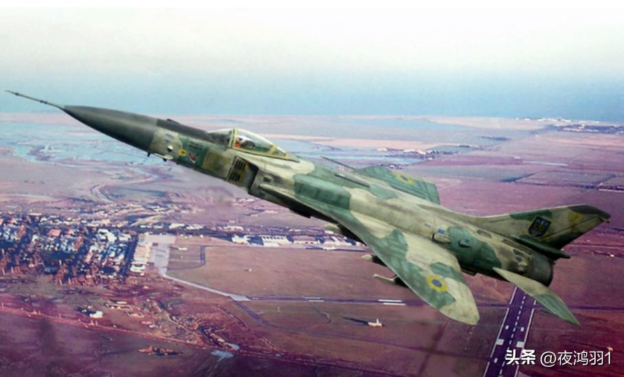 苏霍伊苏57实战,苏霍伊金雕战机