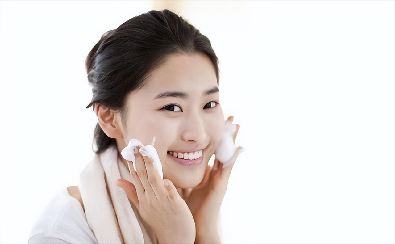 皮肤下长了小肉球如何去除,皮肤长小肉球用什么药膏