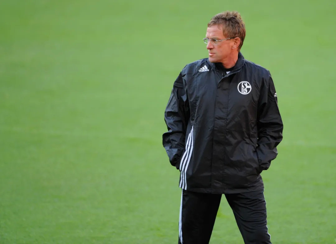 拉尔夫朗尼克爆棚真实身份,拉尔夫朗尼克曼佐基