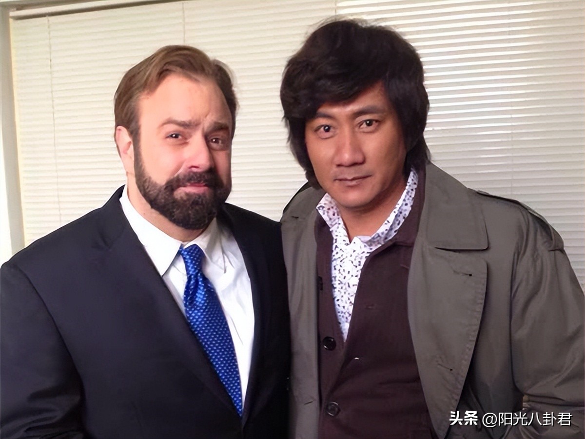 五位在华发展的美国男星,说各地方言娶中国妻子,父母以他们为荣