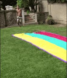 妹子穿皮裤,女生的皮裤