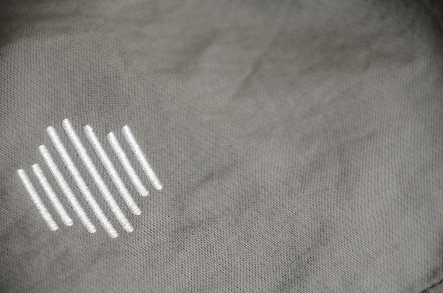 冷风、湿热、油污、真菌统统被吸走：单导黑洞夹克