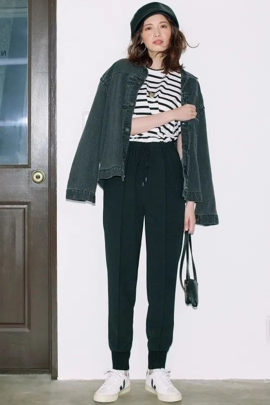 牛仔外套适合春天穿吗,春天必备牛仔外套