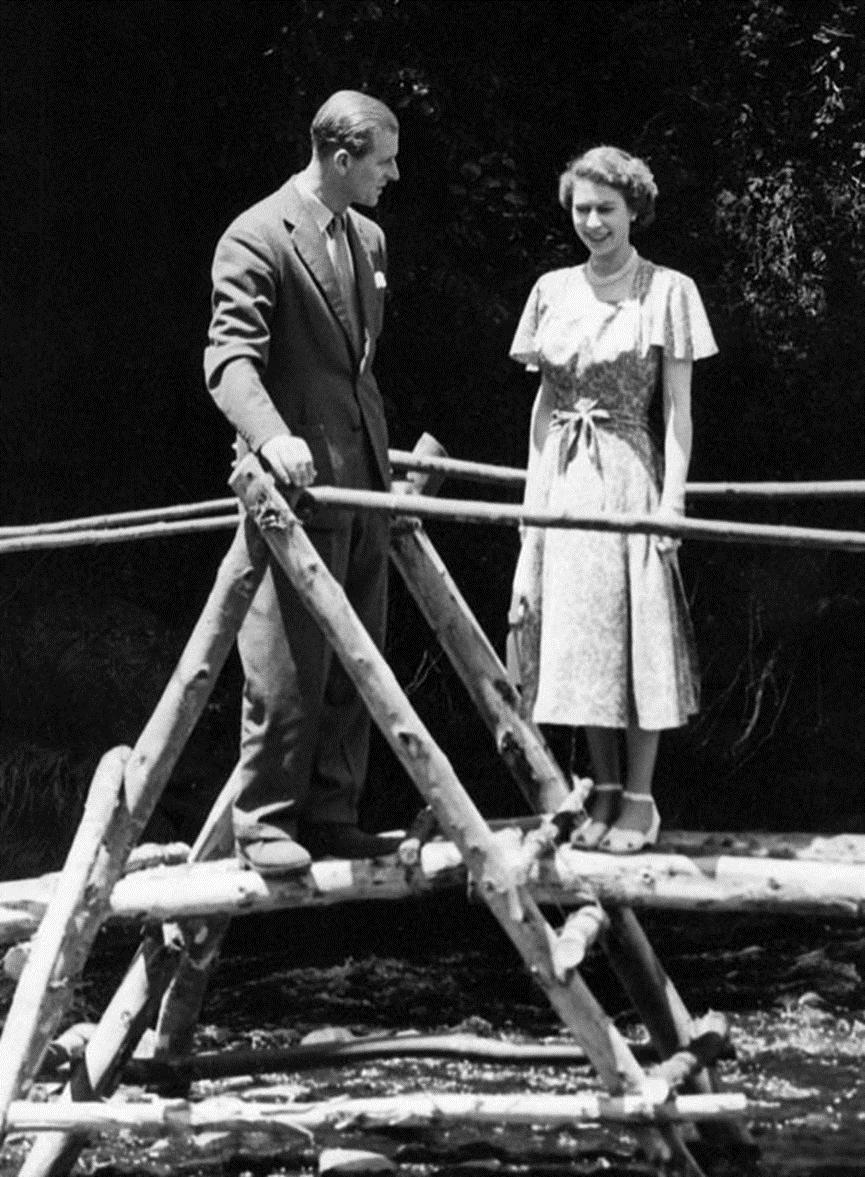 英国女王的加冕王冠,英国女王的加冕皇冠