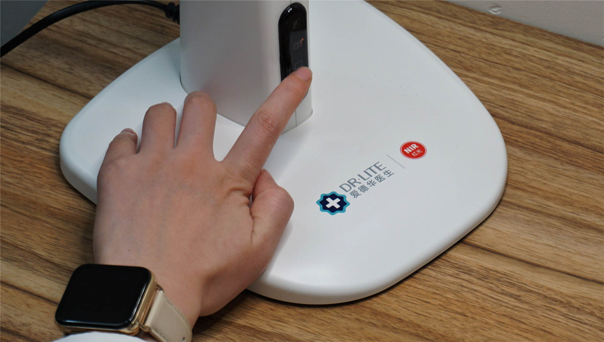 爱德华天使之光2护眼灯测评,天使之光台灯多少钱