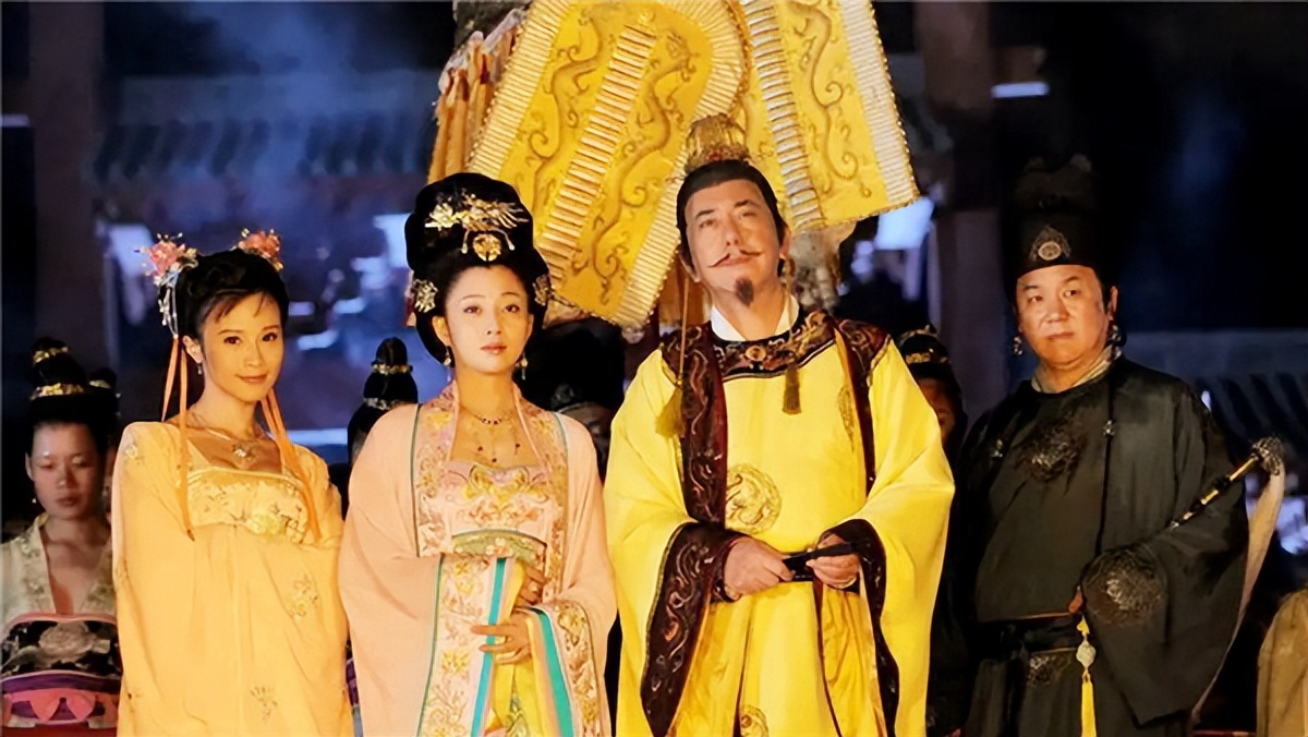 李瑁为什么把杨玉环让给李隆基,李瑁李隆基杨玉环