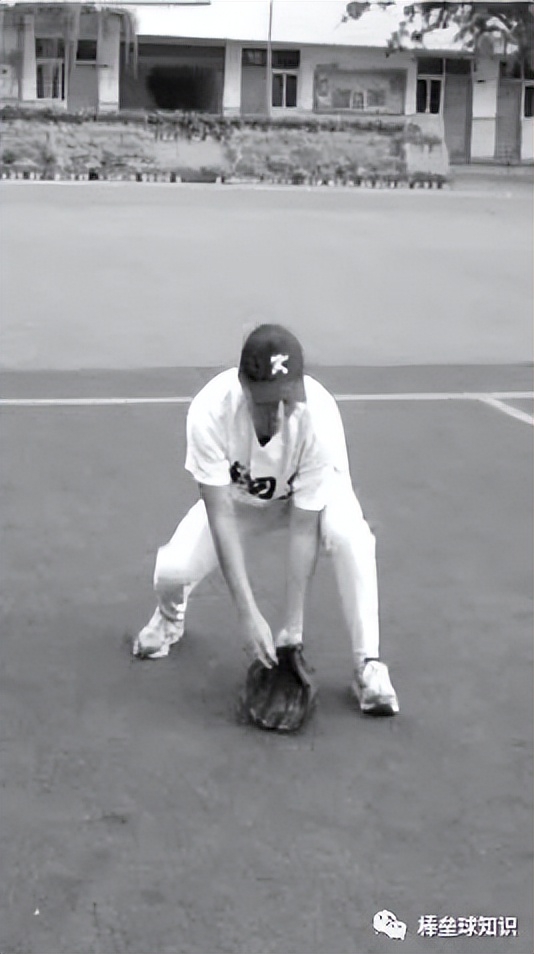 棒球防守站位图10人,棒球训练该怎么训练