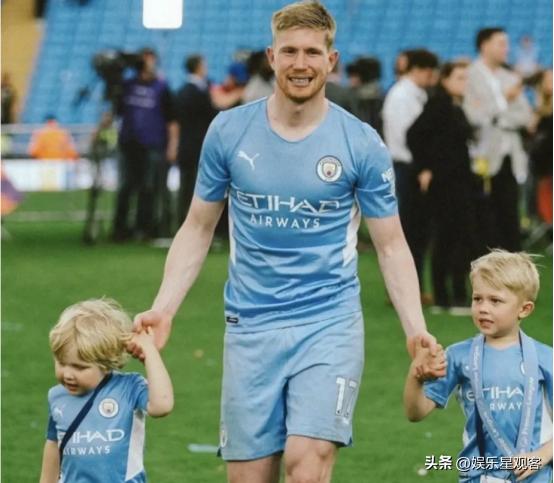 世界足坛史上最杰出的十大球星,世界足坛最佳前一百名球员