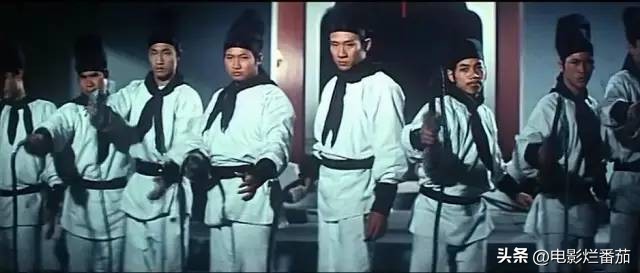 80年代风起云涌，90年代枭雄辈出，香港电影终在2002划上不甘句号