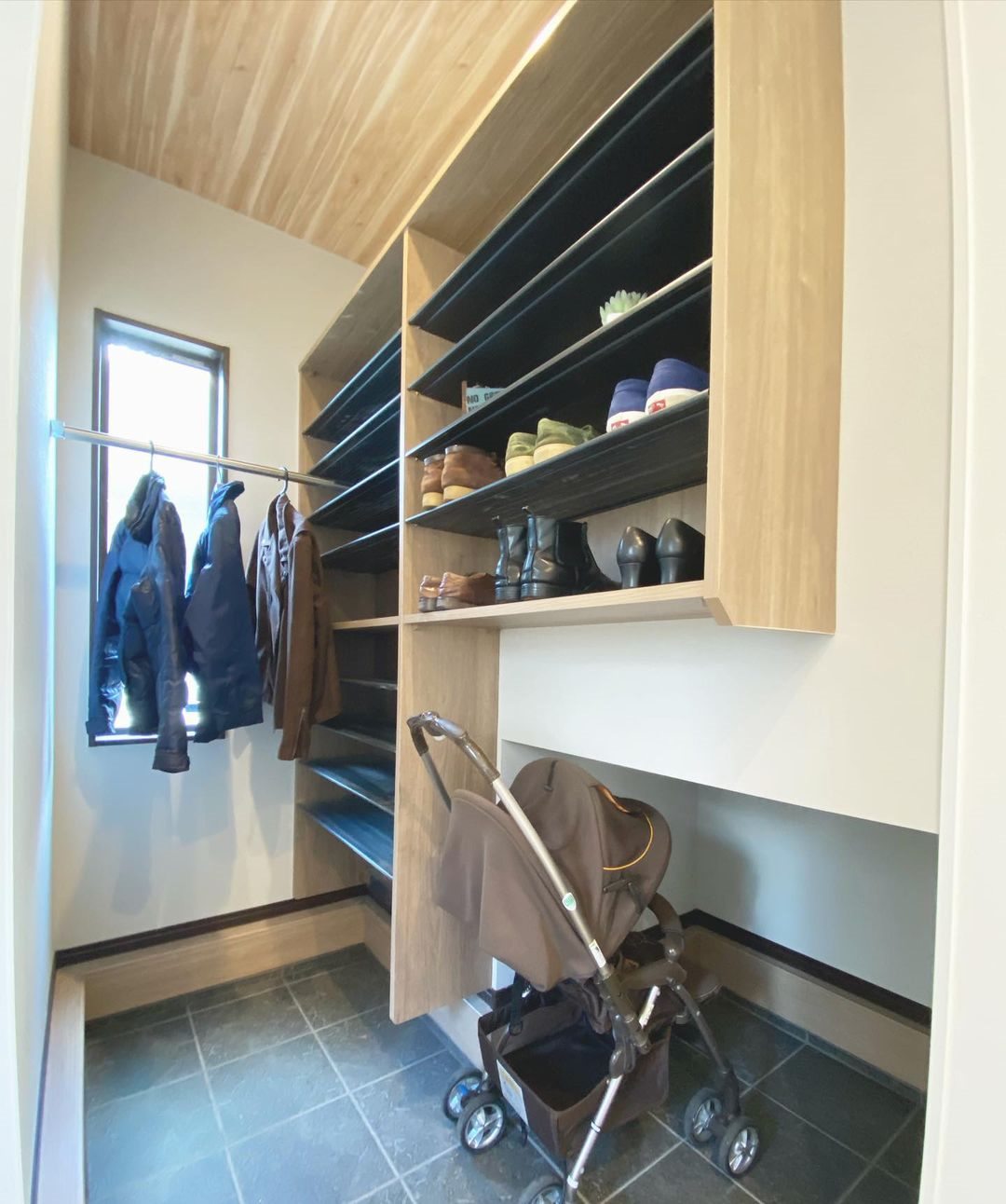 门厅柜鞋柜衣帽柜收纳 (玄关鞋柜还能这样设计收纳性极强)