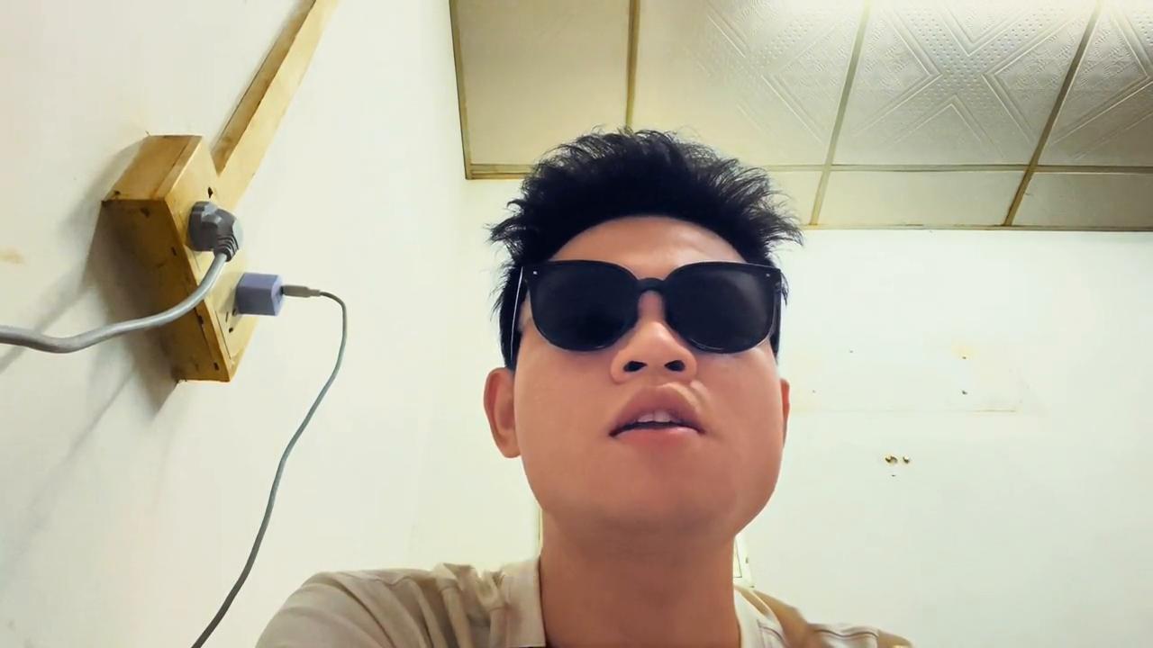 网上购买摩托车受骗起诉,网上卖摩托车骗定金案例