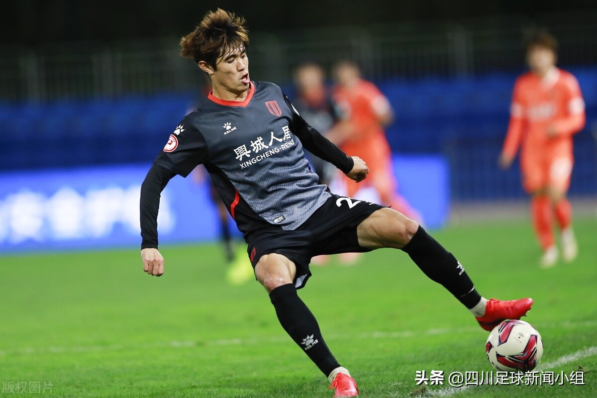 成都蓉城vs大连人前瞻：刘若钒对决陶强龙，李建滨反戈旧主