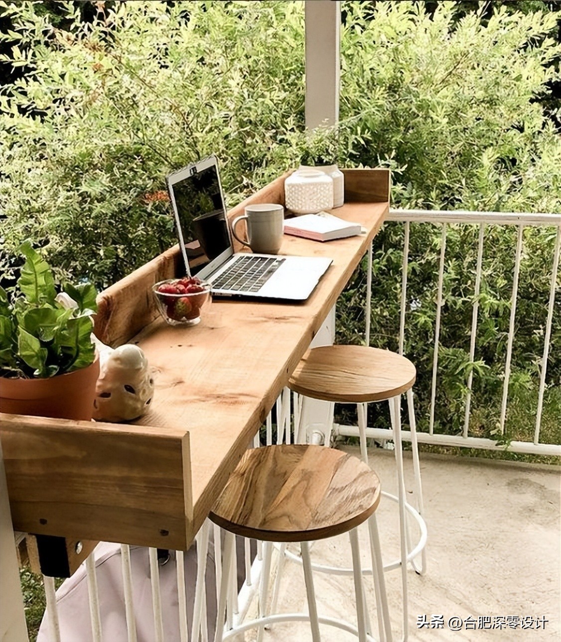 有院子，何必执着买餐桌椅呢，护栏加宽就可以，风水雨淋也不心疼