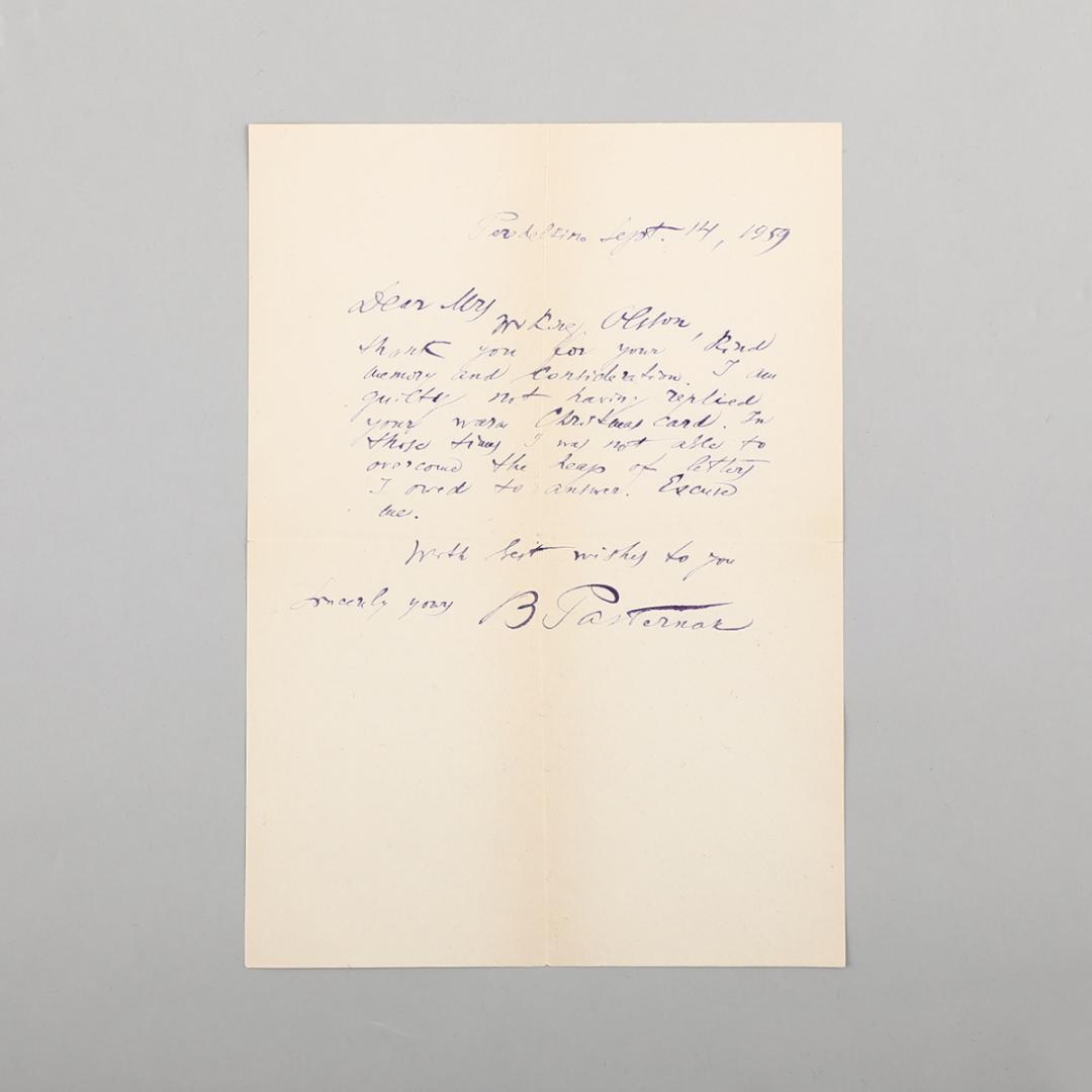 十二月拍|拥抱还是背离，都是在同一个世界里的选择