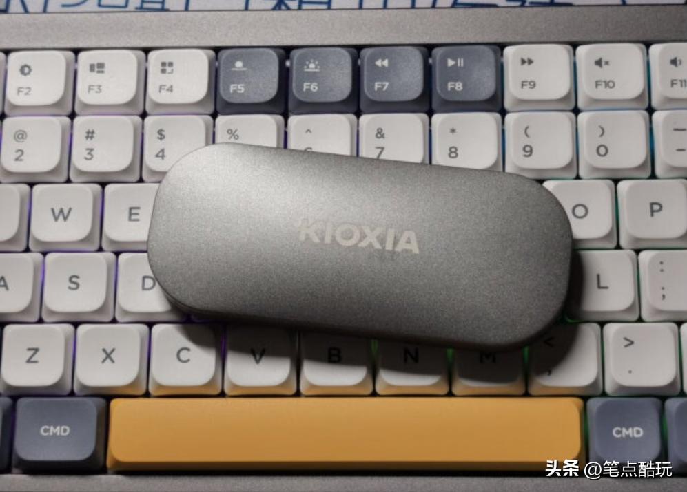 SSD有必要升级2TB吗?一文读懂开学季两种高性价比存储扩容方案