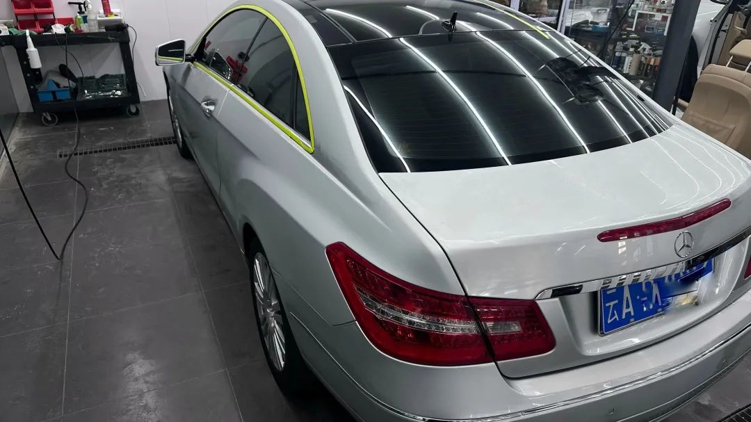 搞了辆“破烂不堪”的老款轿跑，进厂重造大翻新，满血复活变新车