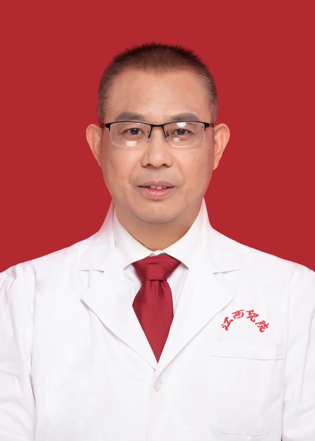 胸小会得乳腺纤维瘤吗,乳房大小跟乳腺纤维瘤有关系吗