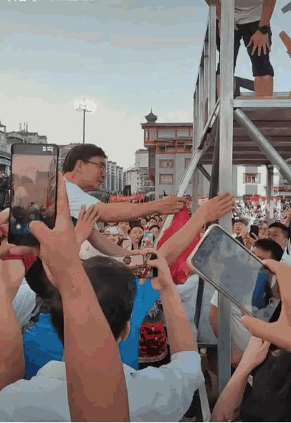 贵州村超球队回应足协,各界对足协去村超调研