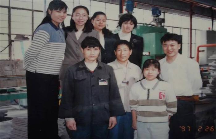 东鹏控股集团何新明身价,东鹏控股集团最新消息