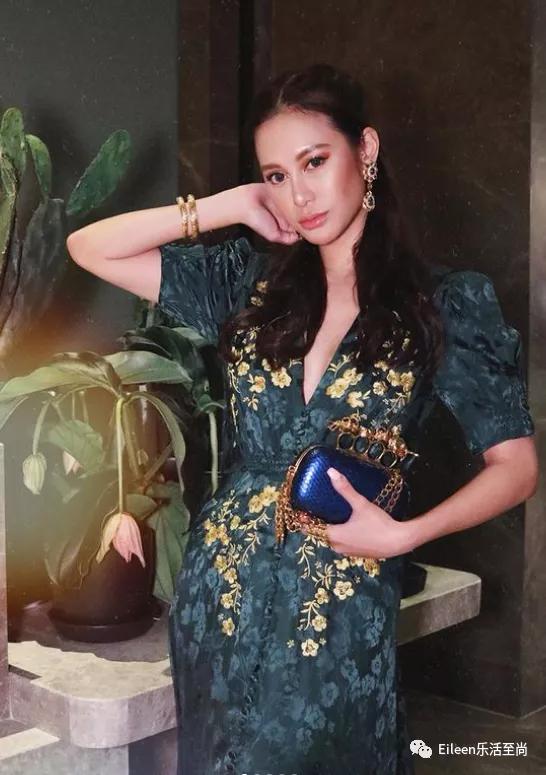 刚红就被扒?港圈富贵花的挥金日常到底什么样?