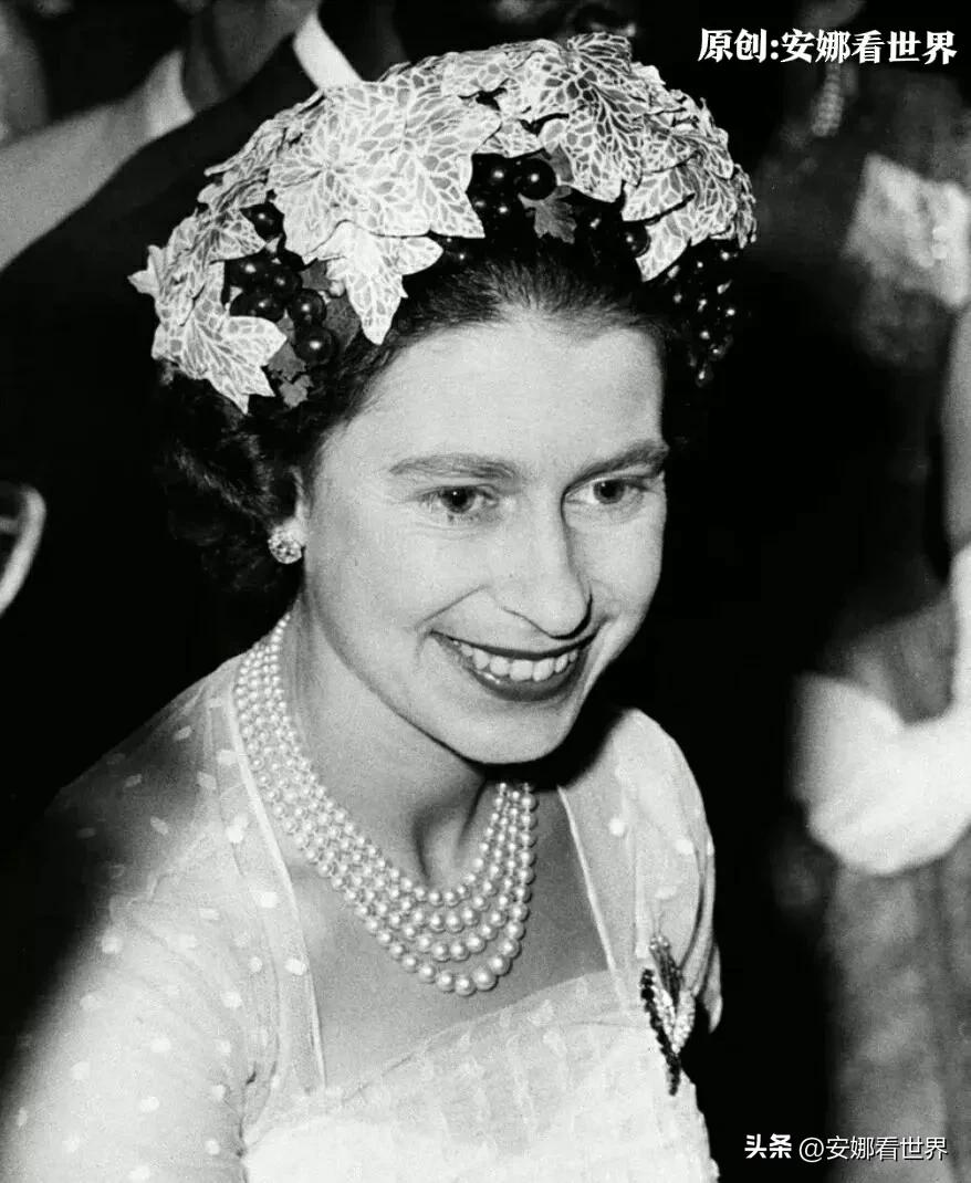 伊丽莎白二世女王的二十五件旷世珠宝