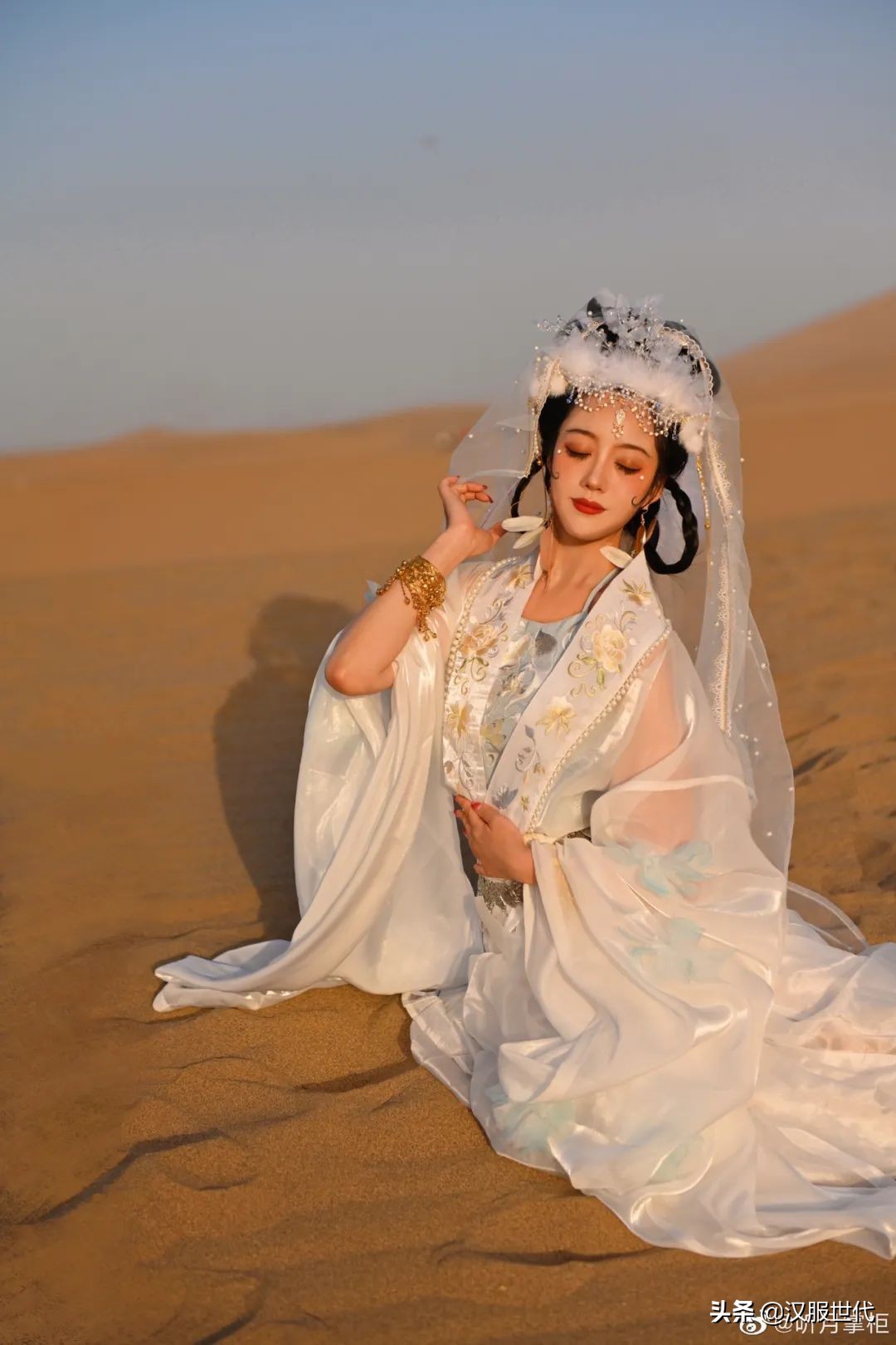 鍚湀灏忕瓚鎮夊凹姹夋湇蹇棯,钀芥唱浠欏コ