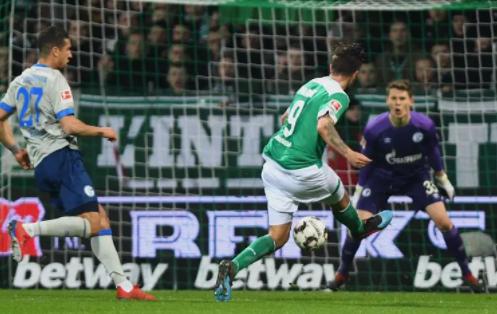 国足新星留洋首秀,国足14岁留洋