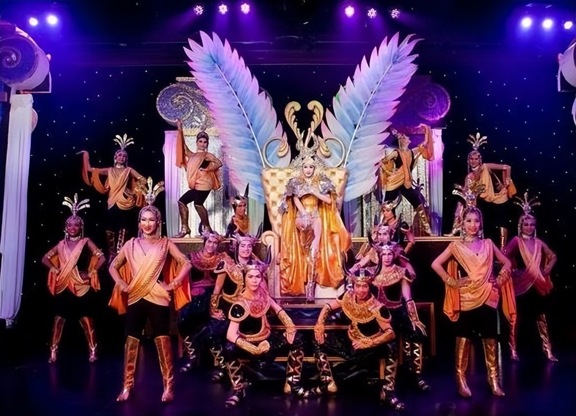 泰国“人妖”对各国评价：韩国人小气，为何评价中国人就一个字？