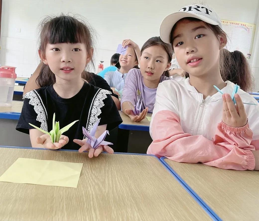 湖北学子三下乡绘画,三下乡手工折纸教学课件