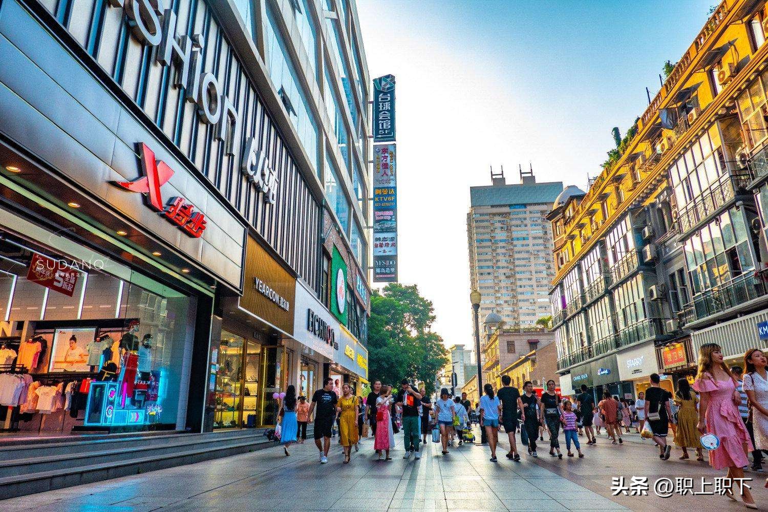 广州90后的夜生活,90后广州年轻人的真实生活