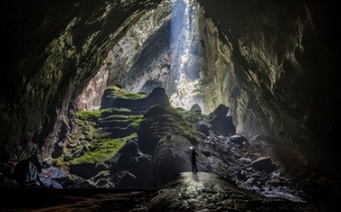 兄弟会成立的意义，学者如何看待，这与罗西克鲁亚宣言有何关系？