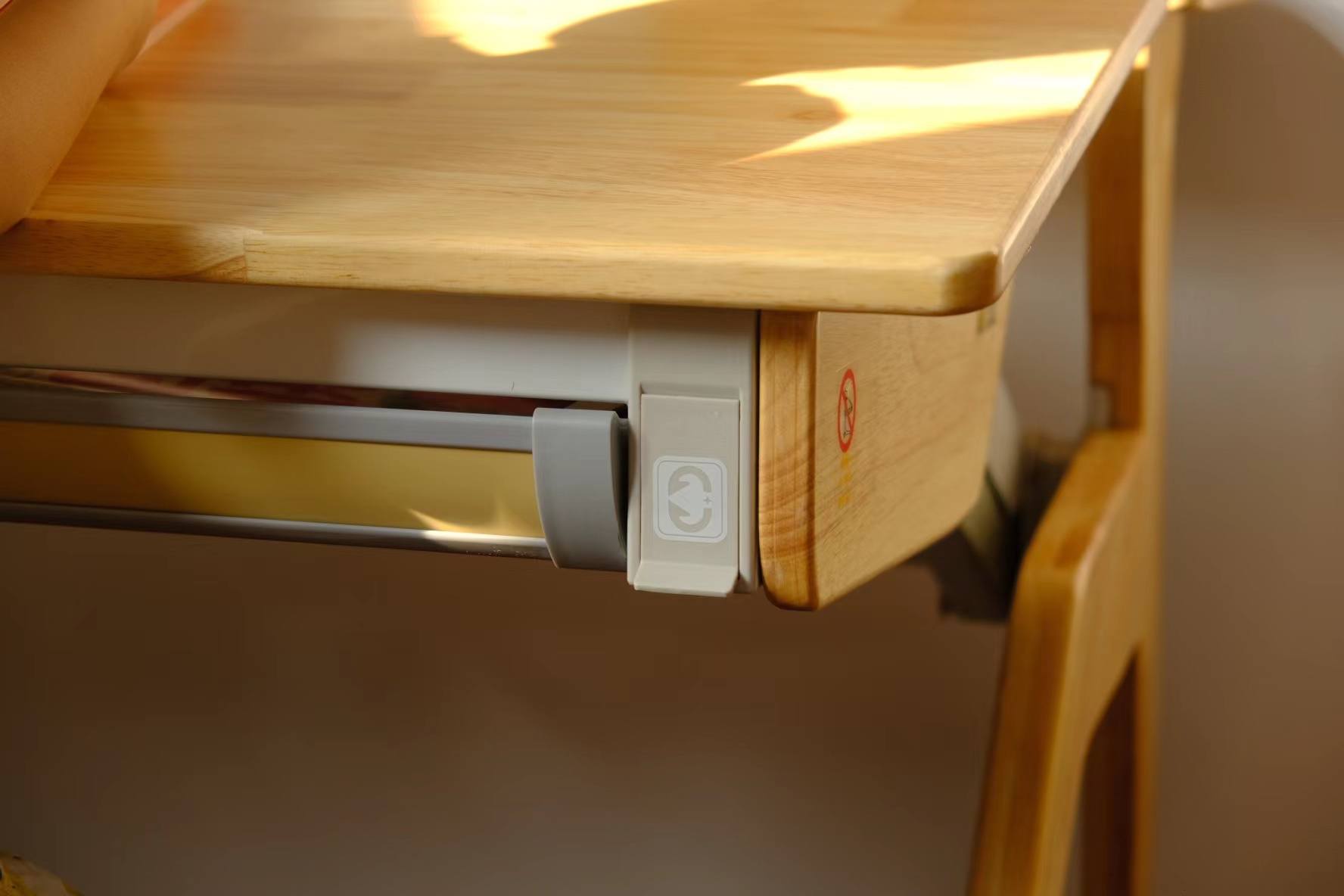 怎么选购学习桌椅,如何挑选学习桌椅品牌