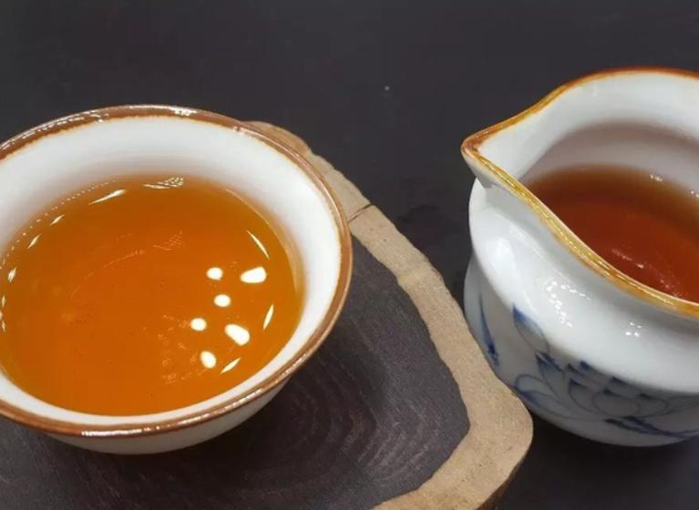 绿茶和红茶哪种茶好些一点,喝茶绿茶和红茶有什么区别