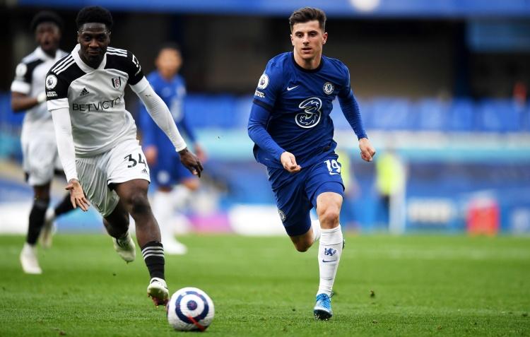 25岁新星10年5亿顶薪续约,明码标价500万的明星