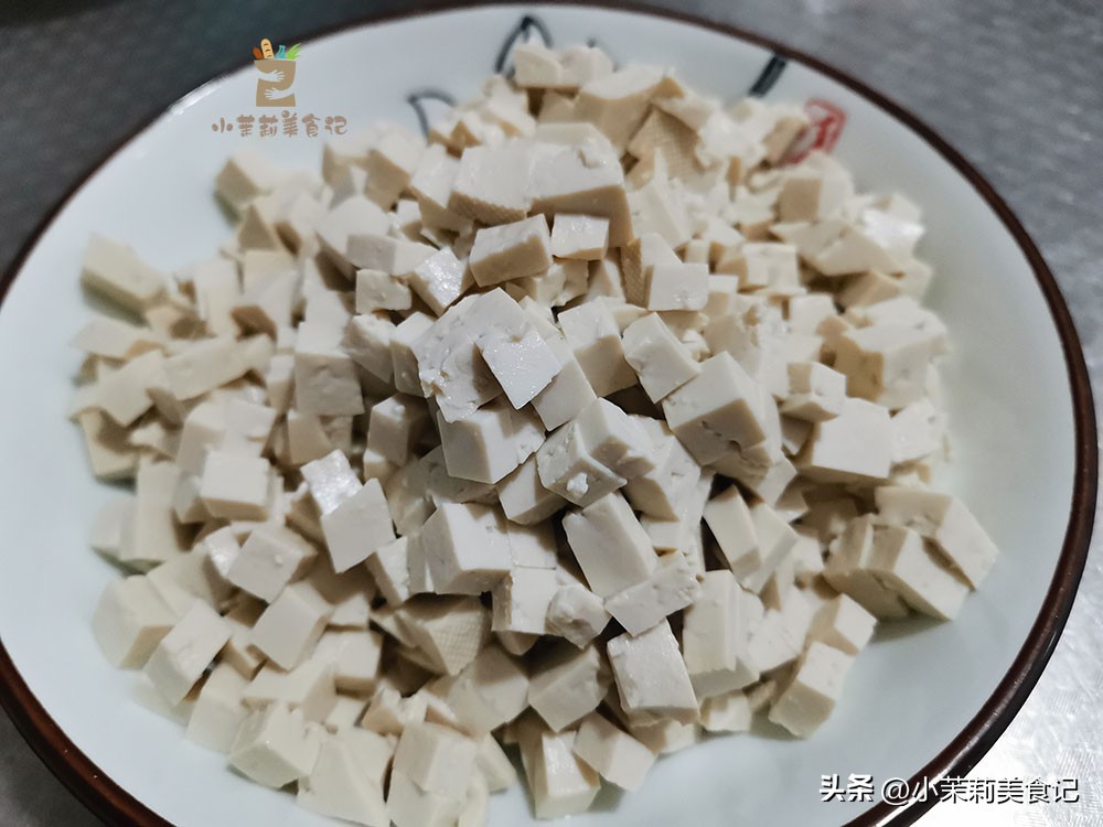 怎样腌酸豆角炒时不发黑,腌制酸豆角不放盐可以吗